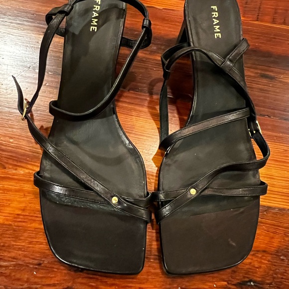 NWOB Frame Le Braxton strappy sandal - Picture 7 of 9